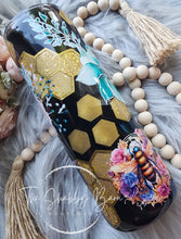 Load image into Gallery viewer, Bee &amp; Floral 20 oz Tumbler – Sleek, Classy, and Naturally Beautiful