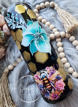 Load image into Gallery viewer, Bee &amp; Floral 20 oz Tumbler – Sleek, Classy, and Naturally Beautiful