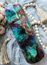 Load image into Gallery viewer, Berry &amp; Gold Swirl 20 oz Tumbler – Luxe Color Meets Liquid Art